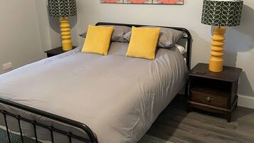 2 bedrooms, iron/ironing board, travel cot, WiFi
