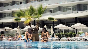 Seasonal outdoor pool