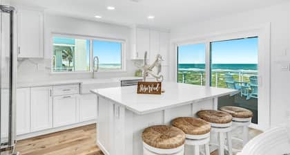 LUXURY BEACH HOUSE - NEW!! Beach front, rocket launch views, pool, & hot tub