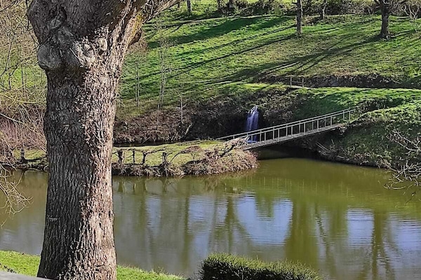 Enceinte de lâhĂ©bergement