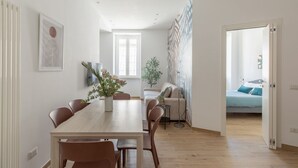 Dining - iFlat | Colorful and Bright Apartament in Monti (Roma)