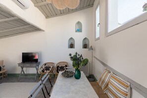 Interior - iFlat | Triple Terrace on Trastevere Rooftops (Roma)
