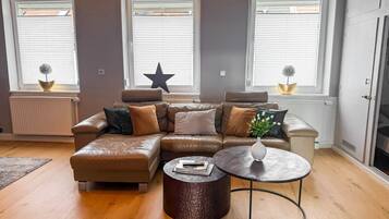 TV connectée, livres, chaßne hi-fi