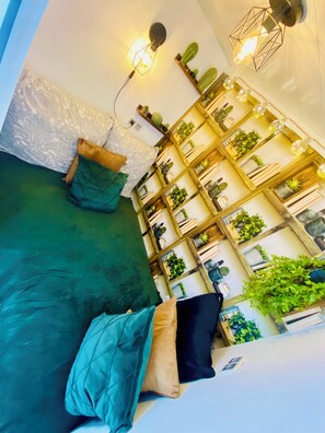 1 bedroom, in-room safe, desk, iron/ironing board - 55 sqm deluxe apartment with whirlpool near Saarbrücken University (Saarbrücken)