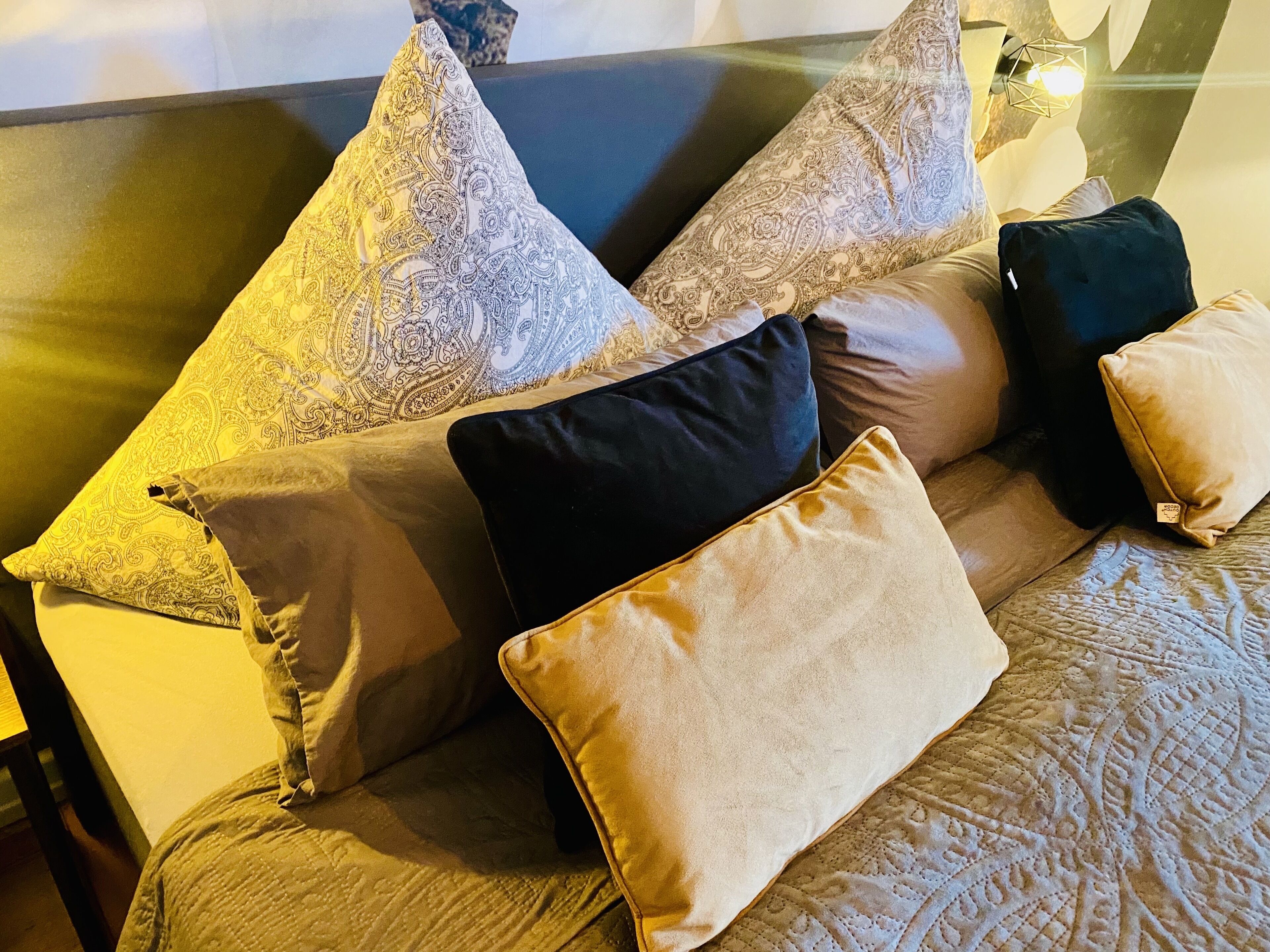 2 soverom, safe på rommet, skrivebord og strykejern/-brett