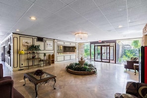 Lobby - Eco Inn Suites by Hotel O Baytown (Baytown)