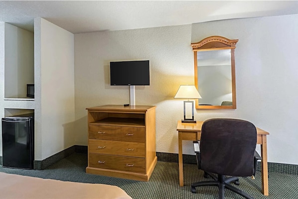 Room, 2 Double Beds, Non Smoking | Free WiFi, bed sheets - Eco Inn Suites by Hotel O Baytown (Baytown)