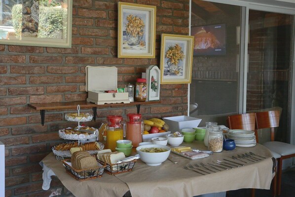 客室内のダイニングエリア