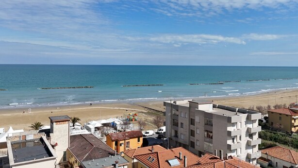 A coastal view with buildings, a beach, and the sea. - SE041 - Senigallia,  four-room apartment super equipped 150m from the sea (Senigallia)