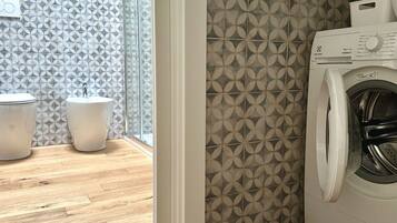 Dusj, bidé og håndklær