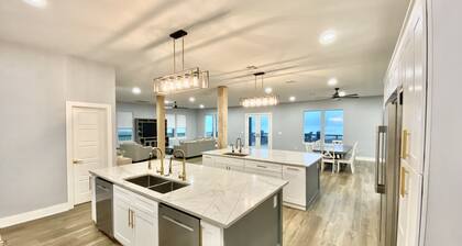 Beach Front Home - Big Enough for the Everyone - Game Room. Theater Room