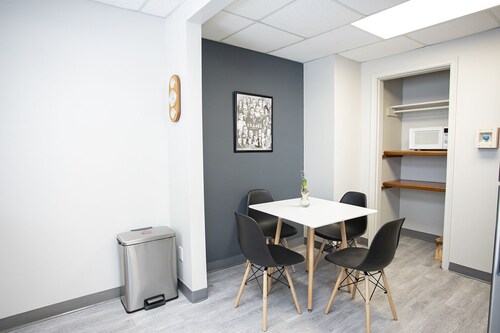 Wardens Quarters: 2 Bedroom Apt