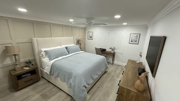 2 soverom, skrivebord, strykejern/-brett og wi-fi