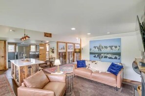 Smart TV, fireplace, books