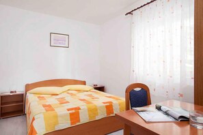 1 bedroom, iron/ironing board