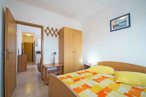 1 bedroom, iron/ironing board