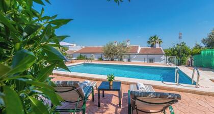 Casa Brenda & Donald Antequera by Ruralidays