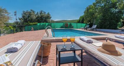 Casa Brenda & Donald Antequera by Ruralidays