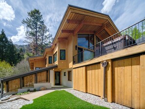 Exterior - RMR: Summit Chalet Home in Teton Village (Teton Village)