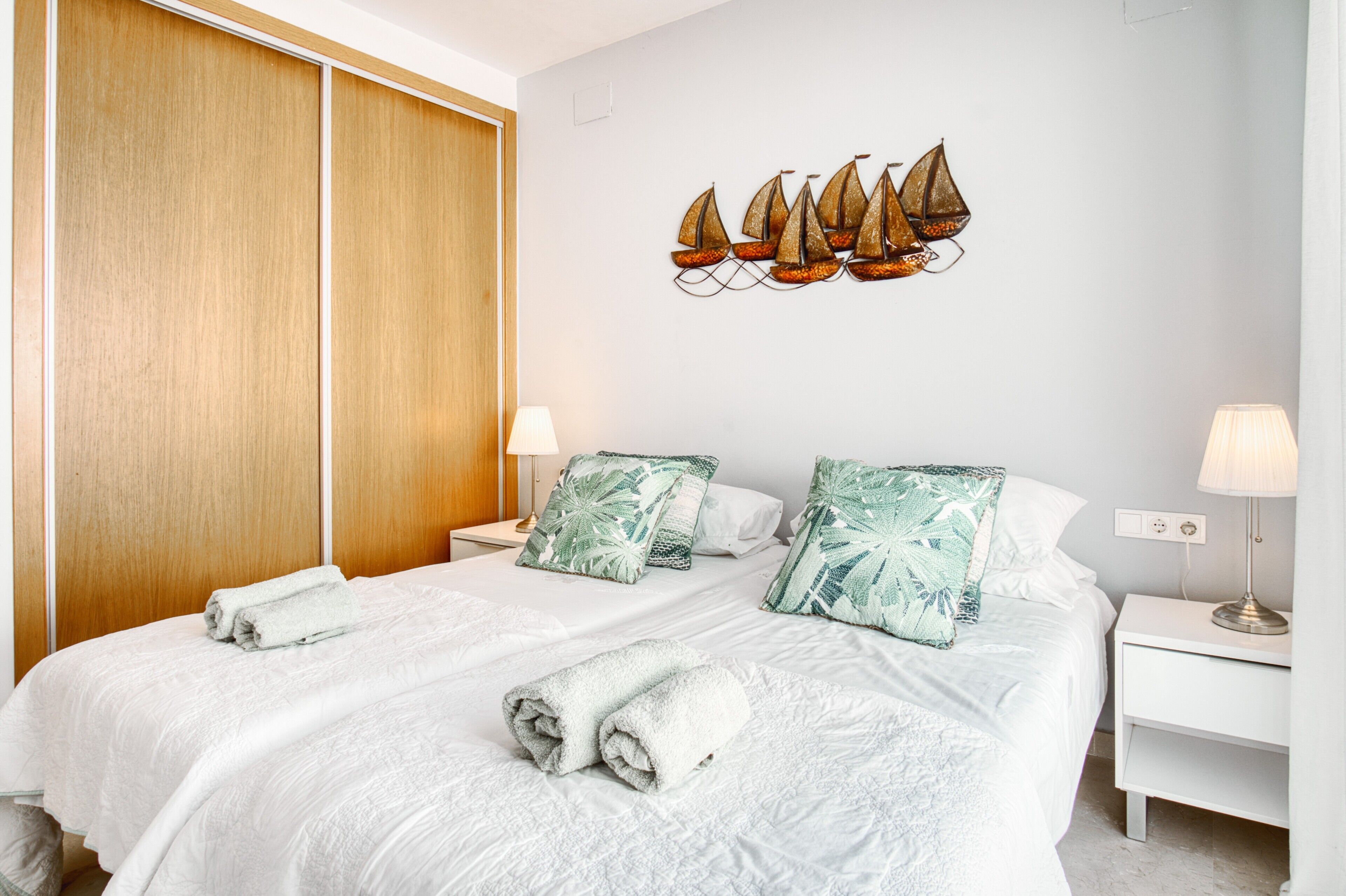 3 bedrooms, iron/ironing board, free WiFi, bed sheets