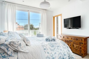 3 bedrooms, iron/ironing board, free WiFi, bed sheets - Holiday Home 'Marina Luah' with Private Pool, Wi-Fi and Air Conditioning (Benissa)