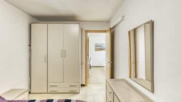 2 makuuhuonetta, ilmainen Wi-Fi, vuodevaatteet