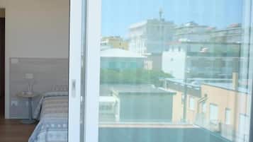 2 Schlafzimmer, Bügeleisen/Bügelbrett, Bettwäsche