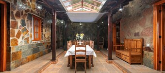 Vacation Home 'El Patio Canario' with Sea View, Private Terrace and Wi-Fi