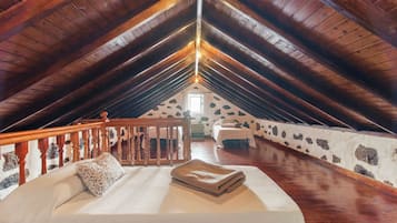 2 dormitorios, tabla de planchar con plancha, wifi gratis y ropa de cama