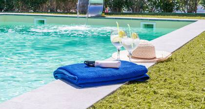 Casa de vacaciones 'Casa Rural Villa Gordito' con piscina privada, Wi-Fi y aire acondicionado