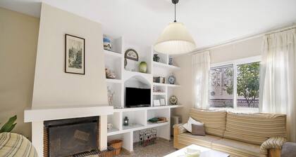 Villa 'Valdelagrana' mit Gemeinschaftspool, WLAN und Klimaanlage