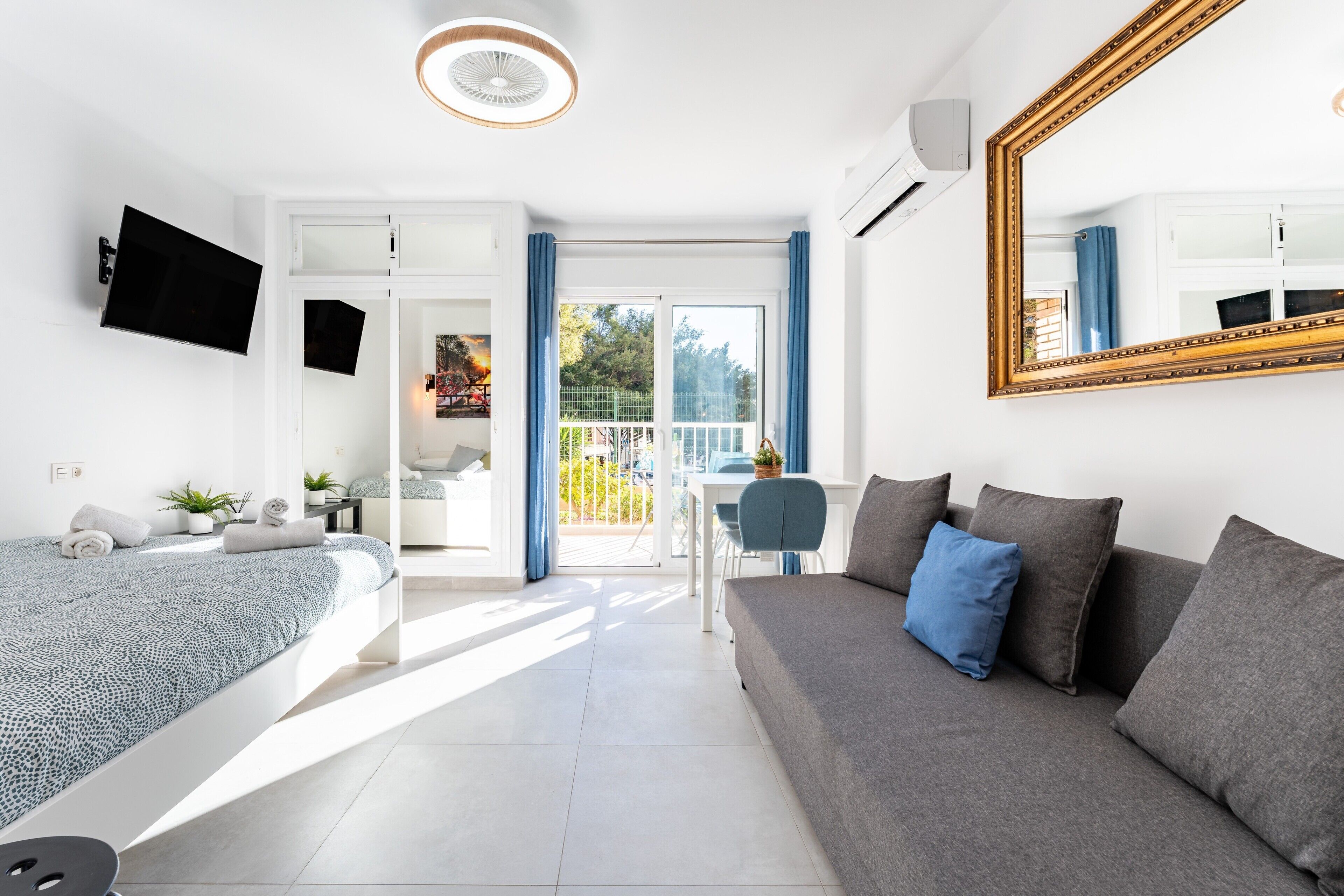 Iron/ironing board, free WiFi, bed sheets