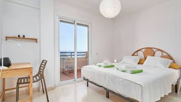 3 makuuhuonetta, silitysrauta/-lauta, ilmainen Wi-Fi, vuodevaatteet