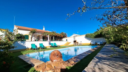 Holiday Home 'Rota Do Viajante' with Private Pool, Wi-Fi and Air Conditioning