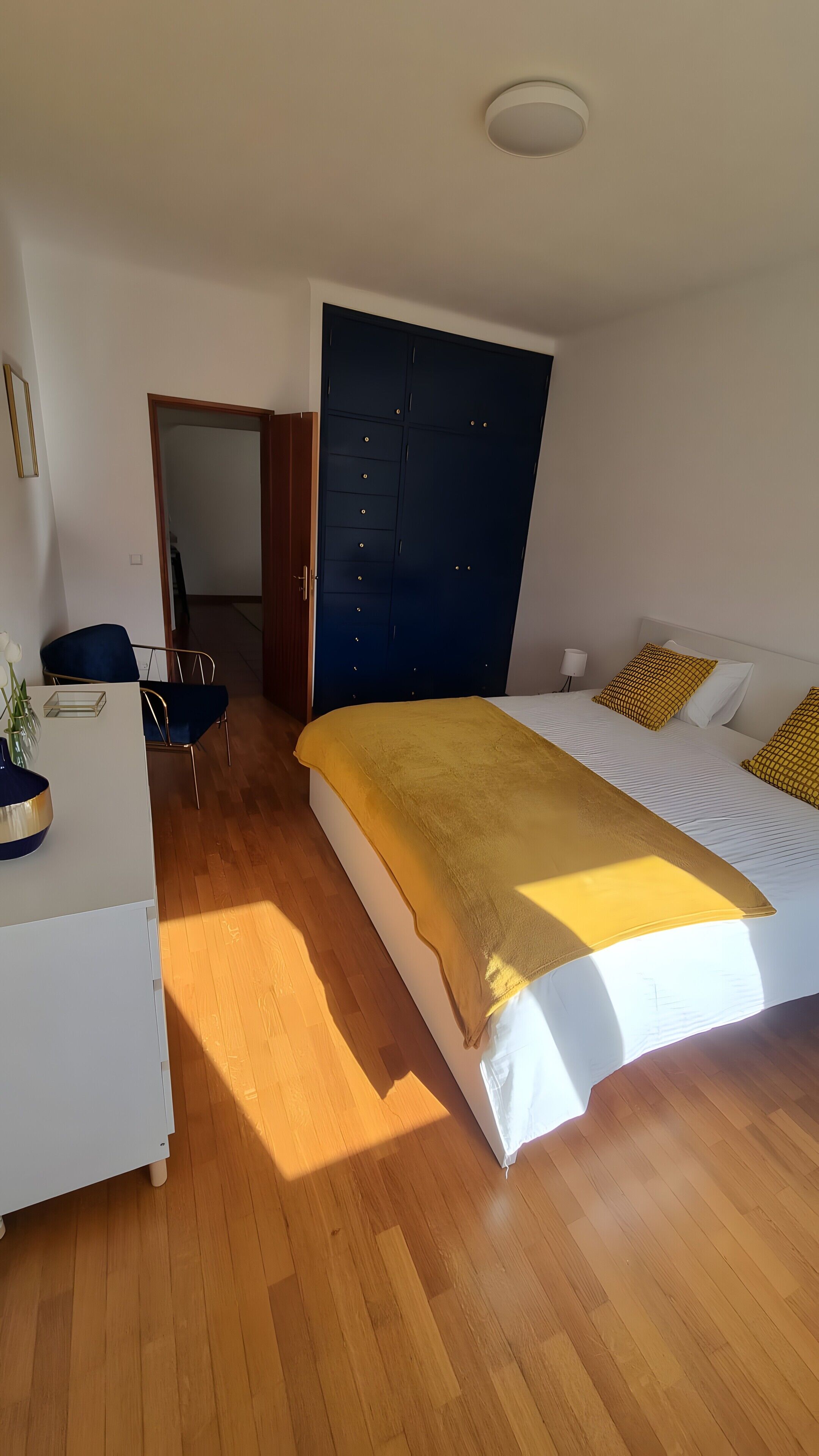 3 chambres, fer et planche à repasser, Wi-Fi gratuit, draps fournis