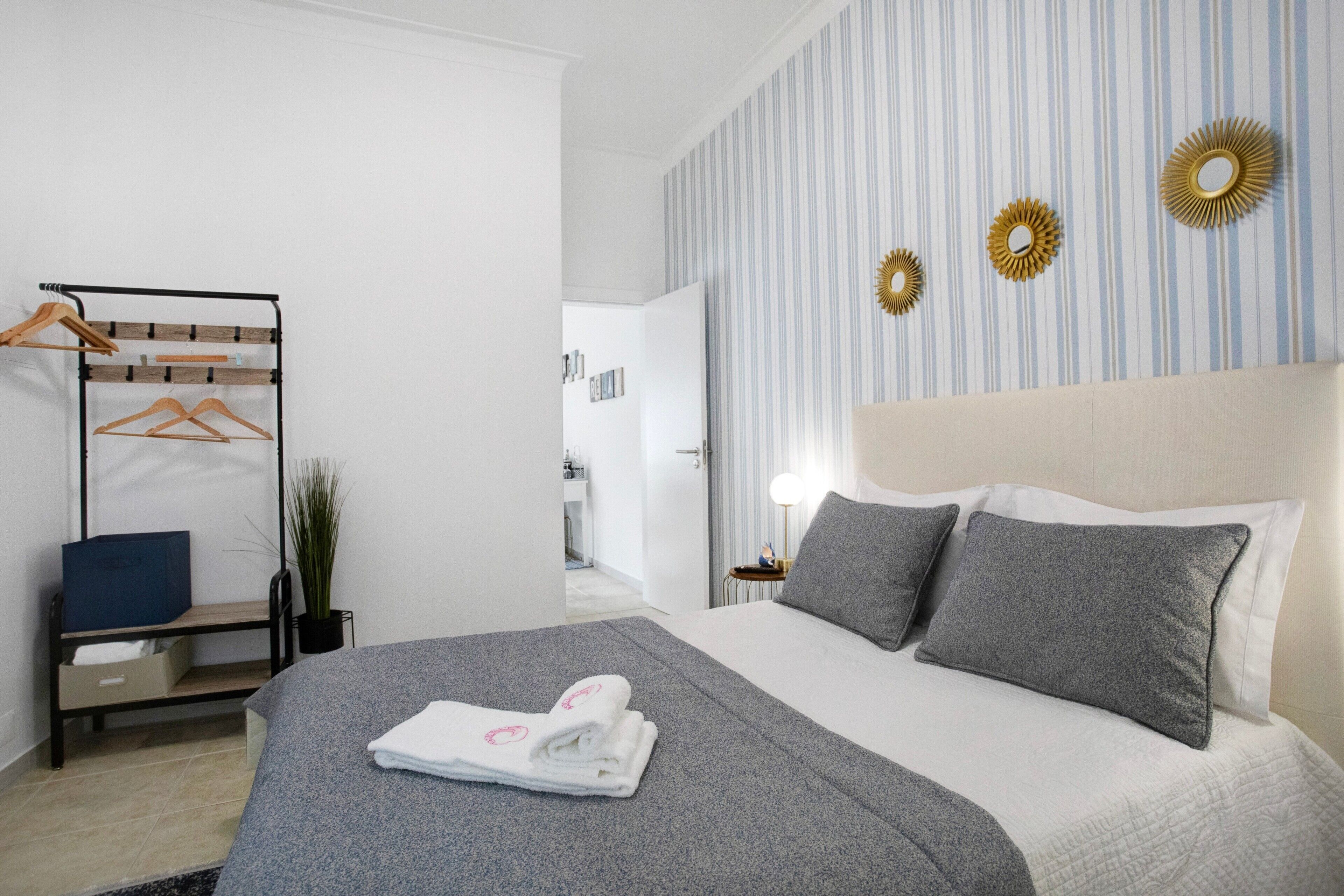 1 quarto, ferros/tábuas de passar roupa, Wi-Fi de cortesia