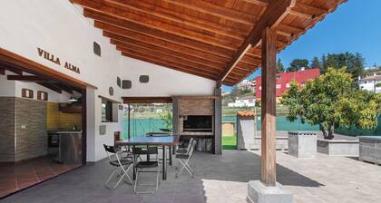 Vacation Home 'Villa Alma' with Mountain View, Private Terrace and Private Garden