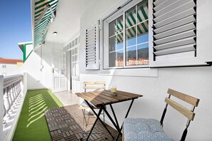 Outdoor dining - Atlantic Blue Dream Caletillas Beach, Pool, 4 Guests, Beachfront (caletillas)