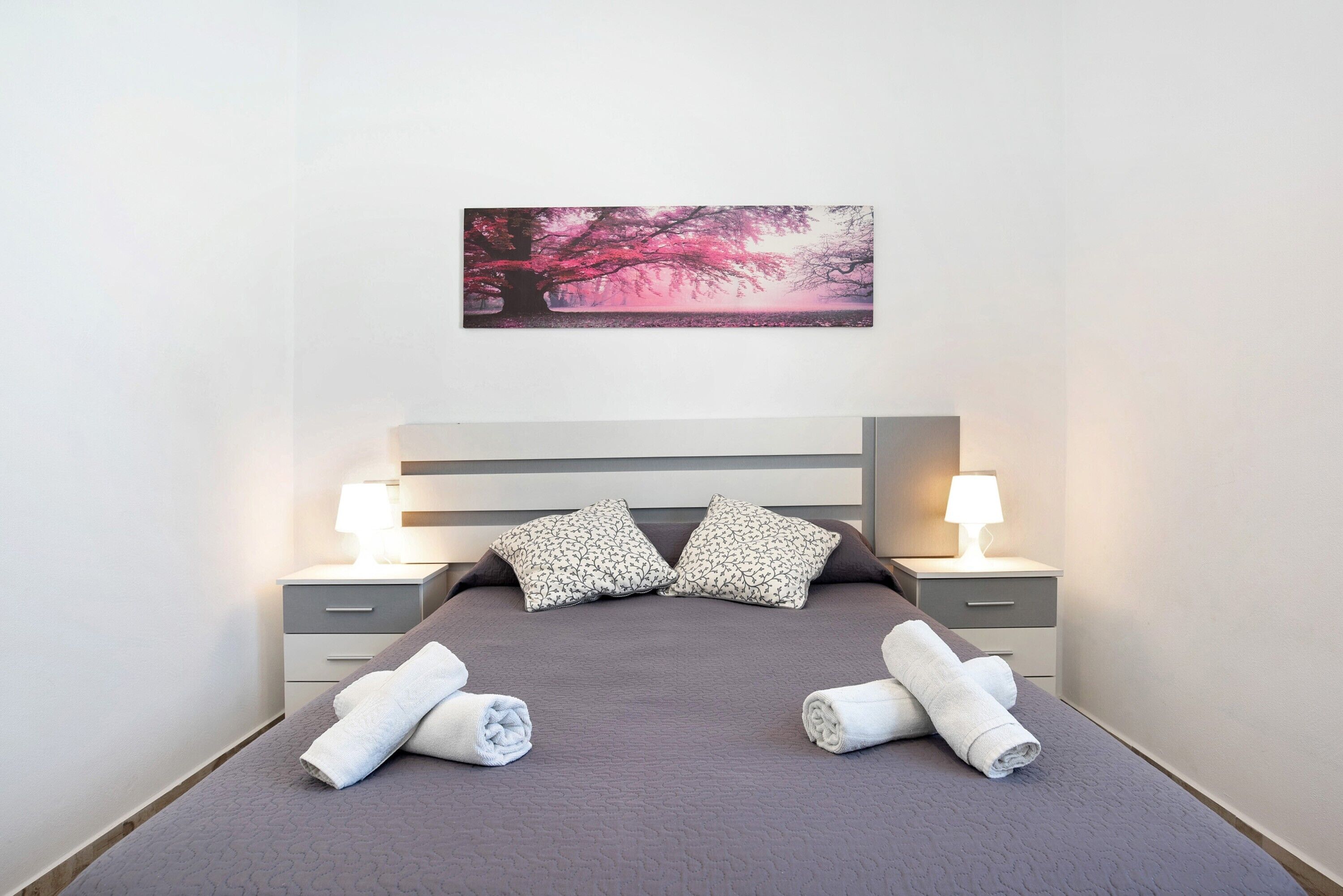 2 chambres, fer et planche à repasser, Wi-Fi gratuit, draps fournis