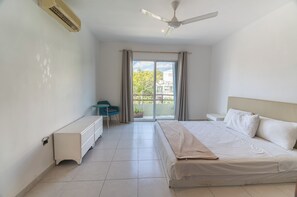 2 bedrooms, in-room safe, iron/ironing board, WiFi