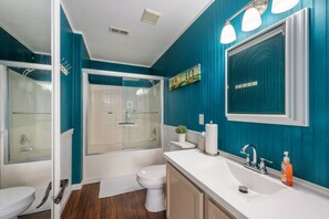Shower, towels