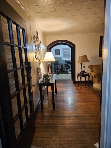 A Charming Craftsman's Cottage that is 5 minute walk from downtown Greeneville.