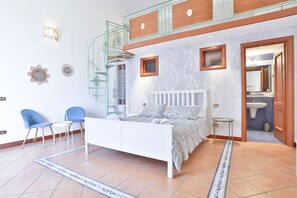 1 chambre, fer et planche à repasser, Wi-Fi, literie fournie