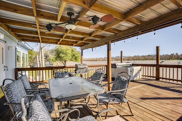 Trinity Vacation Rental | 4BR | 2.5BA | 1,792 Sq Ft | Access Only By Stairs