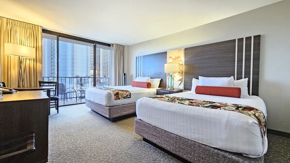 1 bedroom, desk, iron/ironing board, WiFi - 8th Floor Studio Beauty at the Palms with AC, WiFi - Sleeps 4 (Honolulu)