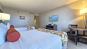 1 dormitorio, escritorio, tabla de planchar con plancha y wifi