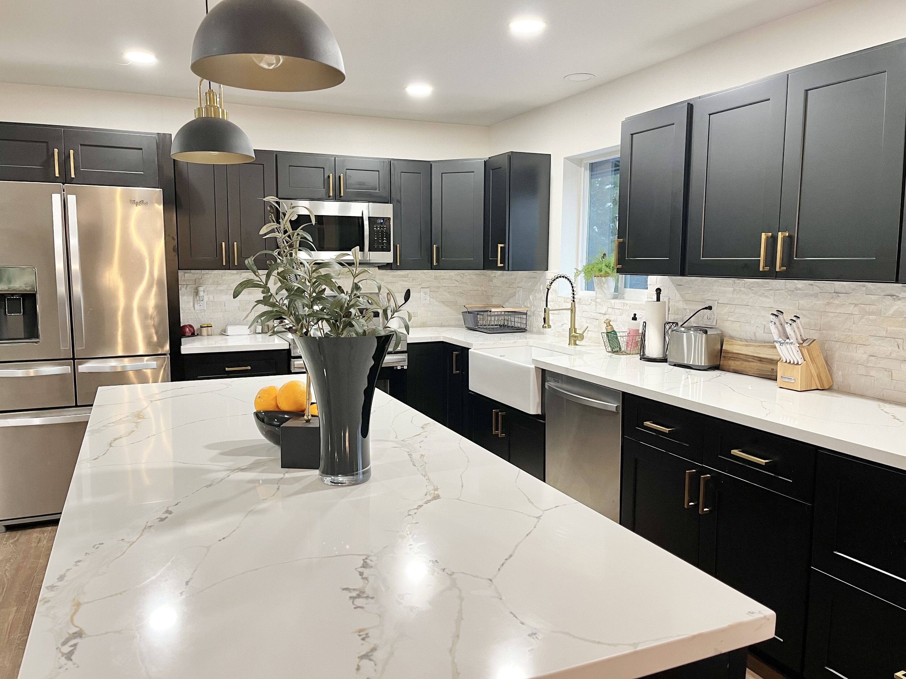 Mikrobølgeovn, ovn, kogeplade, opvaskemaskine