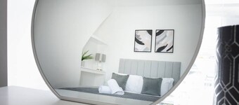 Designer Cardiff Apartments with Free Parking