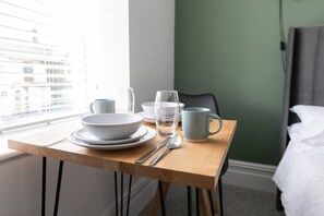 1 غرفة نوم وواي فاي وملاءات أسرّة