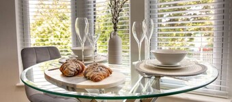 Designer Cardiff Apartments with Free Parking